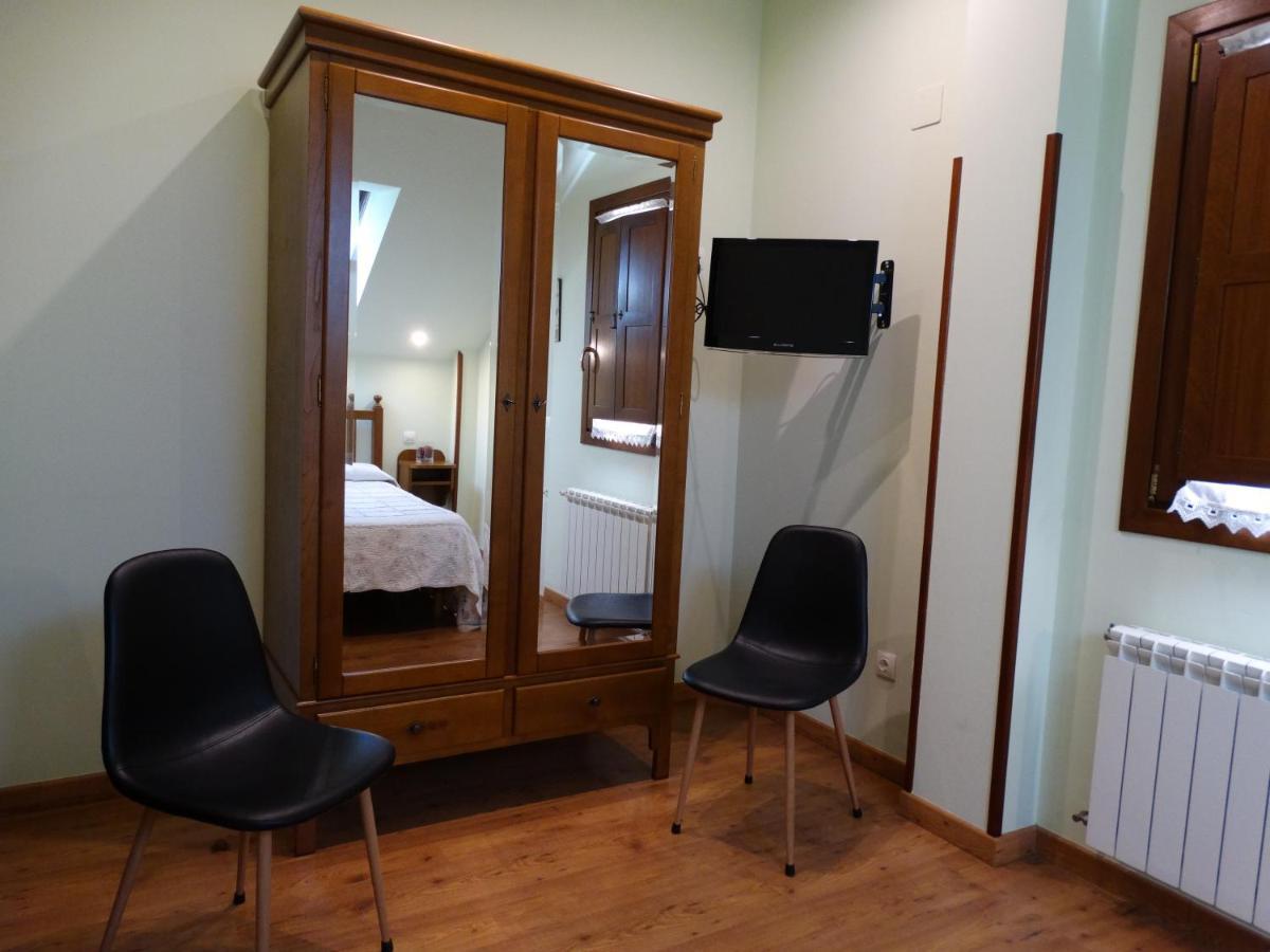 Apartamentos La Cruz De Paderne 나비아 외부 사진