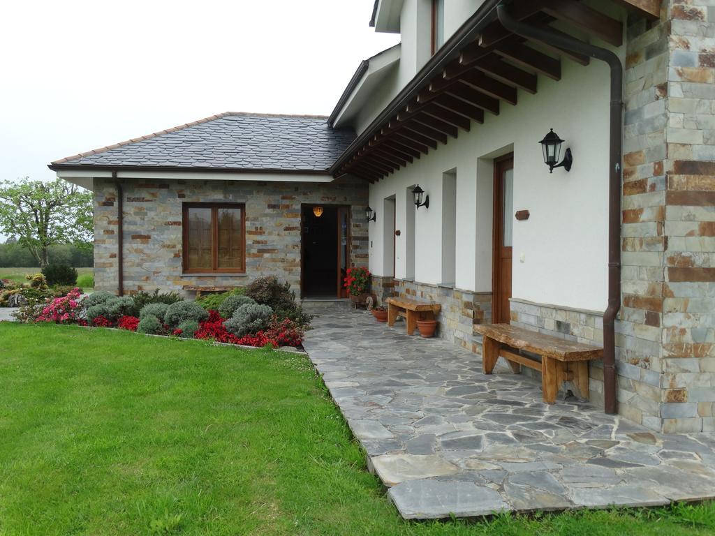 Apartamentos La Cruz De Paderne 나비아 외부 사진